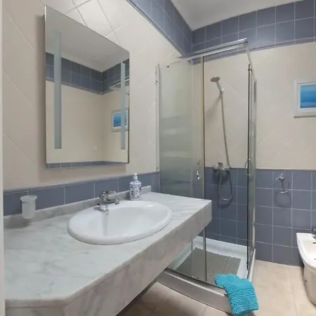 Three Palms Villa, וילה